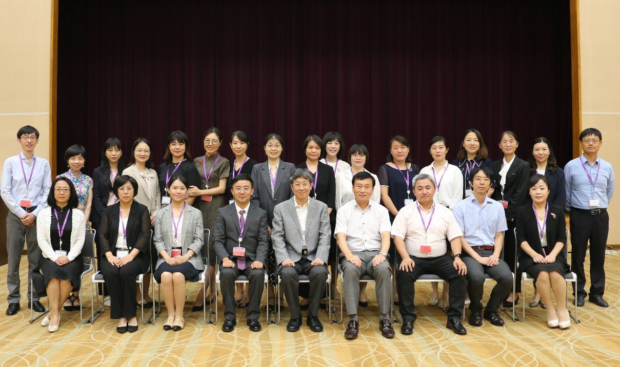 中国大学日语教师高级研修班（第一期）在东京举行结业仪式