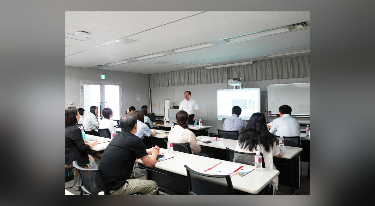 第三期中国大学日语教师高级研修班讲座现场